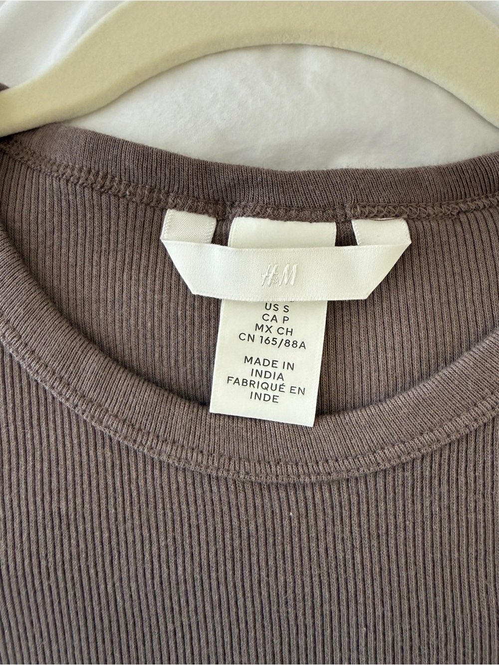 H&M Ribbed Short Sleeve Tee - Picture 3 of 3